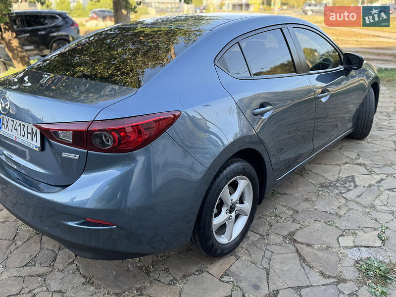Седан Mazda 3 2014 в Харкові