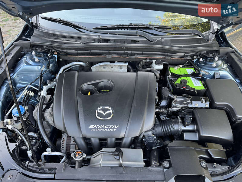 Седан Mazda 3 2014 в Харкові