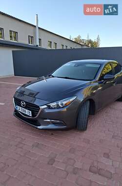 Седан Mazda 3 2018 в Жашкове