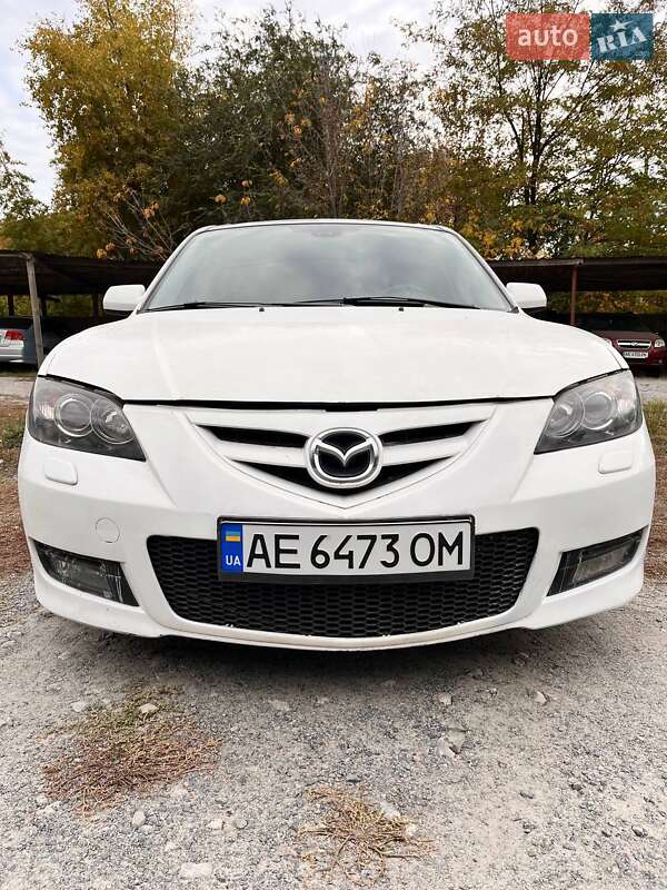 Седан Mazda 3 2008 в Днепре
