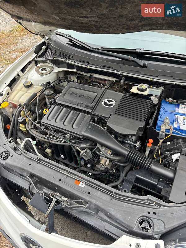 Седан Mazda 3 2008 в Днепре