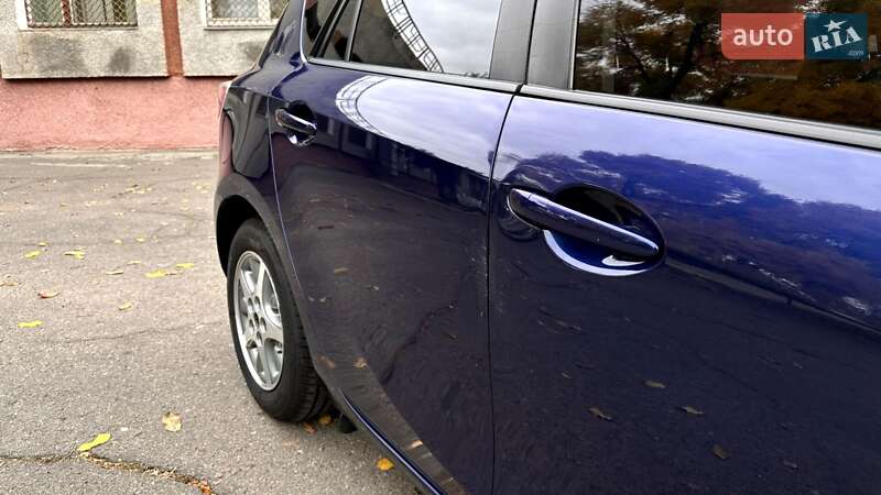 Хэтчбек Mazda 3 2011 в Южноукраинске