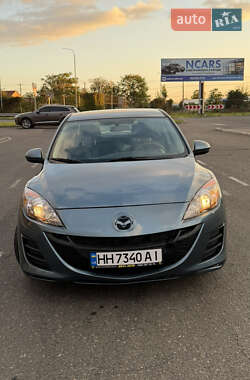Седан Mazda 3 2011 в 