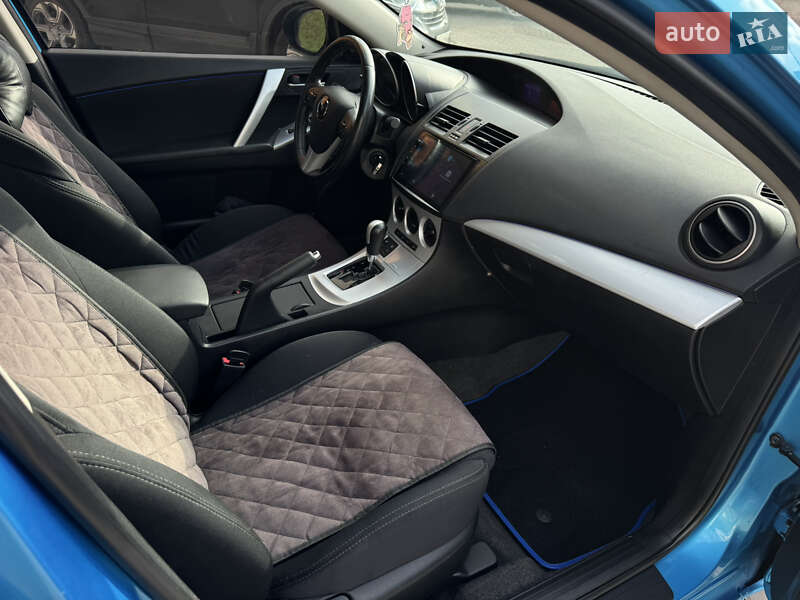 Седан Mazda 3 2010 в Ровно фото 26 Седан Mazda 3 2010 в Ровно