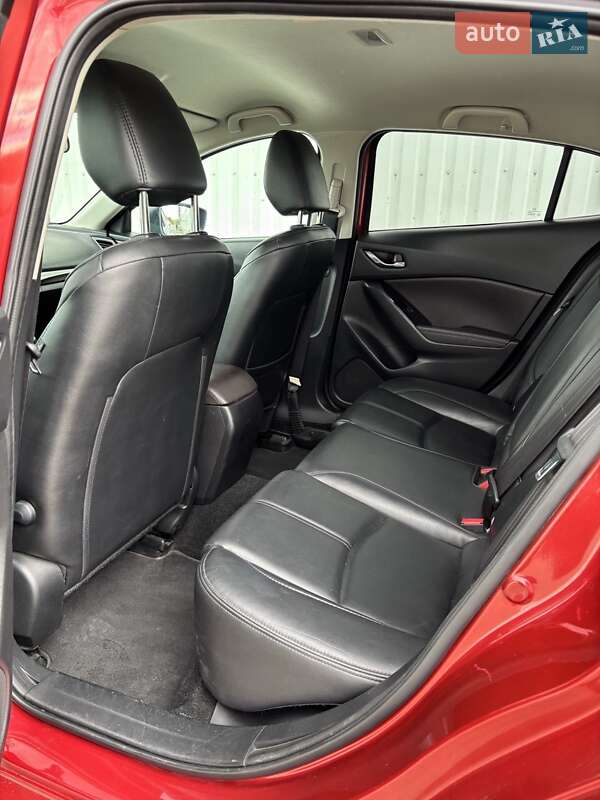 Седан Mazda 3 2018 в Белгороде-Днестровском фото 26 Седан Mazda 3 2018 в Белгороде-Днестровском