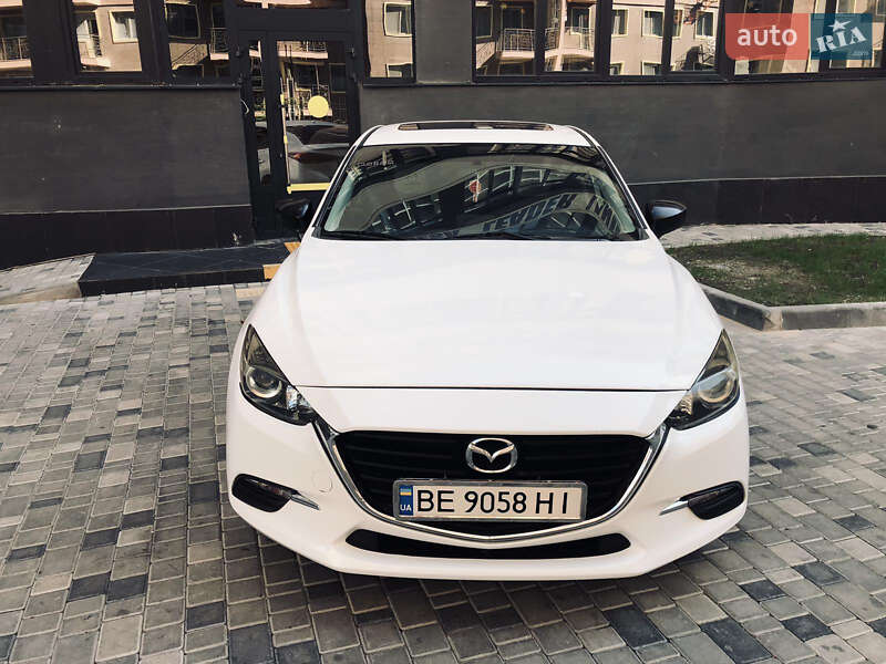 Седан Mazda 3 2015 в Одесі