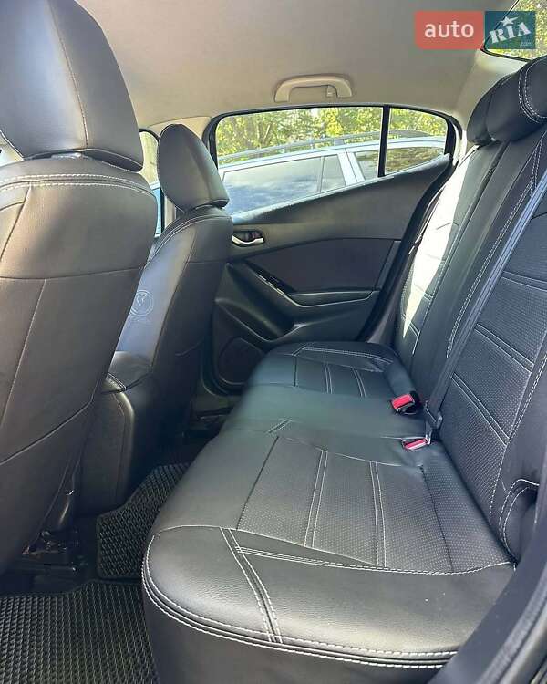 Седан Mazda 3 2016 в Львові фото 11 Седан Mazda 3 2016 в Львові