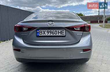 Седан Mazda 3 2016 в  фото 7 Седан Mazda 3 2016 в