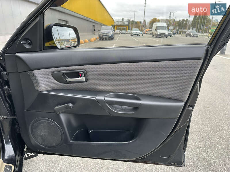Седан Mazda 3 2008 в Києві