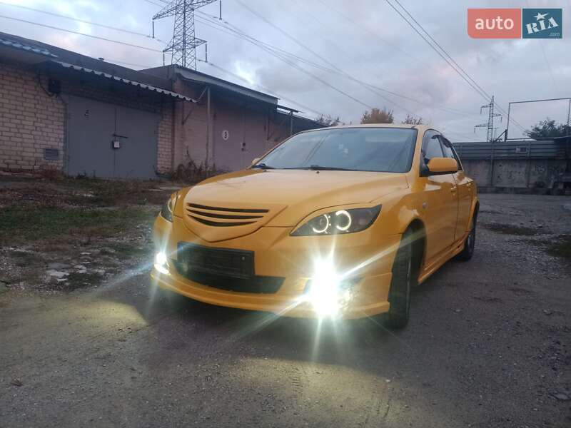 Хэтчбек Mazda 3 2004 в 