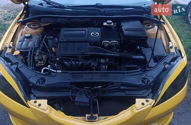 Хэтчбек Mazda 3 2004 в 