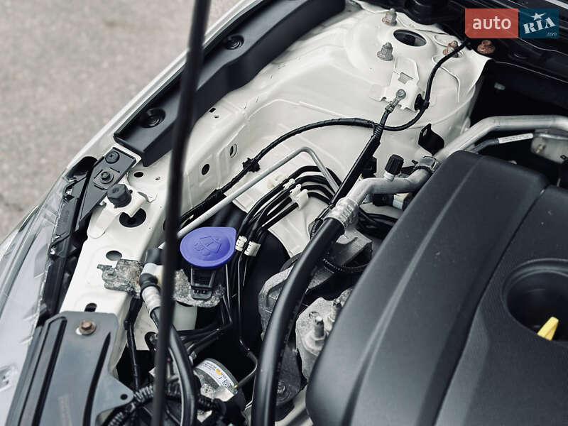 Седан Mazda 3 2014 в Кременчуці