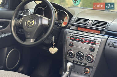 Хэтчбек Mazda 3 2007 в 