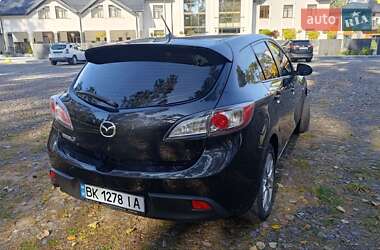 Хэтчбек Mazda 3 2010 в 