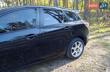 Хэтчбек Mazda 3 2010 в 