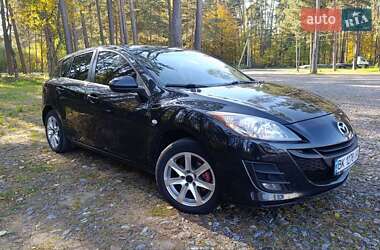 Хэтчбек Mazda 3 2010 в 