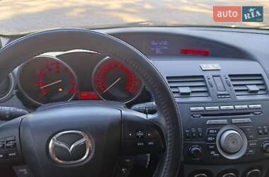 Хэтчбек Mazda 3 2010 в 