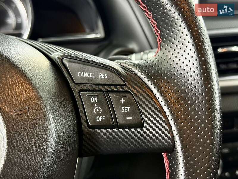 Хэтчбек Mazda 3 2015 в Киеве фото 14 Хэтчбек Mazda 3 2015 в Киеве