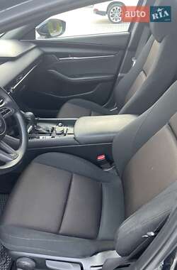 Хетчбек Mazda 3 2020 в  фото 3 Хетчбек Mazda 3 2020 в