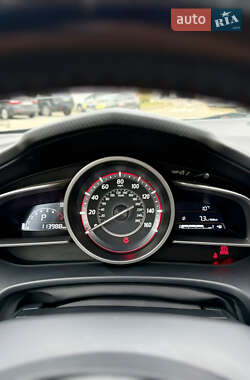 Хетчбек Mazda 3 2014 в 