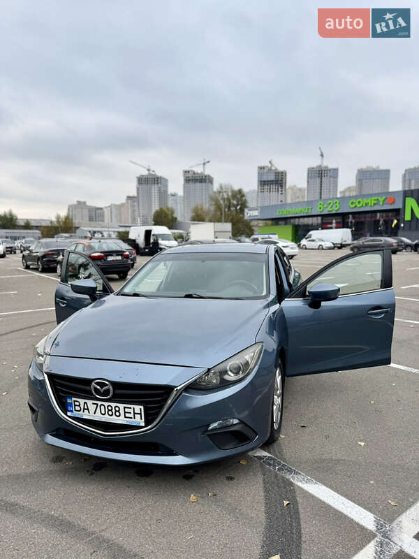 Хетчбек Mazda 3 2014 в Києві фото 5 Хетчбек Mazda 3 2014 в Києві