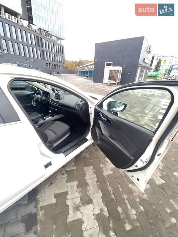 Хетчбек Mazda 3 2013 в Києві фото 12 Хетчбек Mazda 3 2013 в Києві