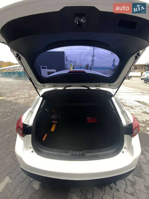 Хетчбек Mazda 3 2013 в Києві фото 15 Хетчбек Mazda 3 2013 в Києві