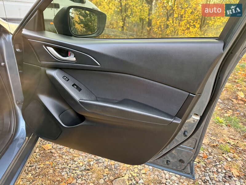 Седан Mazda 3 2015 в Харькове фото 23 Седан Mazda 3 2015 в Харькове