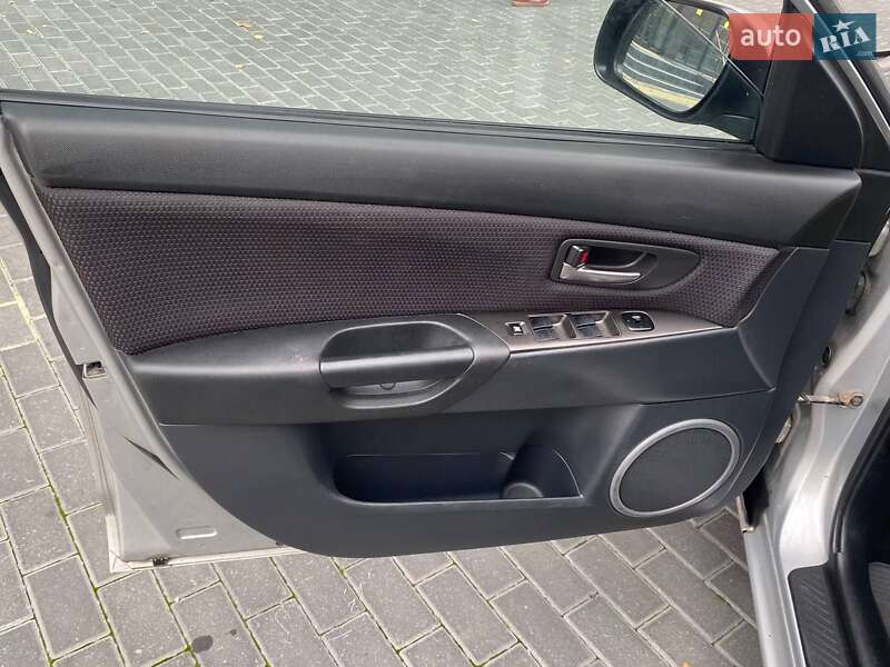 Хэтчбек Mazda 3 2008 в Полтаве