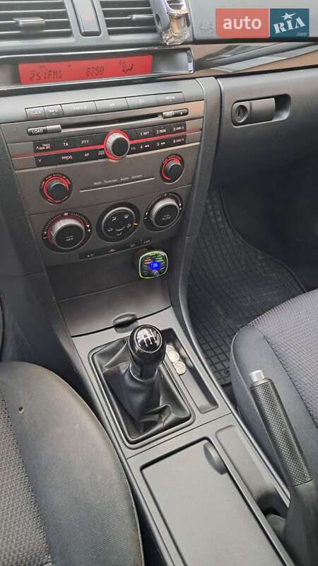 Хэтчбек Mazda 3 2007 в Сваляве фото 2 Хэтчбек Mazda 3 2007 в Сваляве