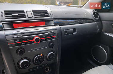 Седан Mazda 3 2006 в  фото 32 Седан Mazda 3 2006 в