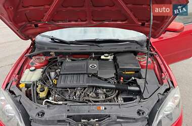 Хетчбек Mazda 3 2005 в 