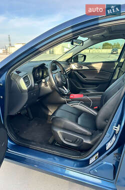 Седан Mazda 3 2018 в 