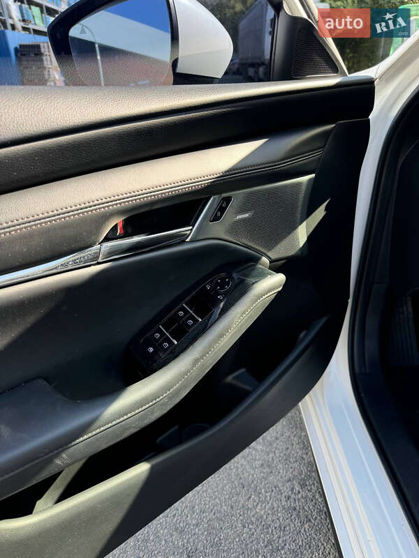 Седан Mazda 3 2021 в Киеве фото 9 Седан Mazda 3 2021 в Киеве