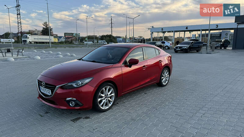 Седан Mazda 3 2014 в Мукачевому