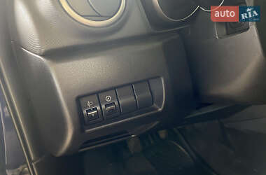 Седан Mazda 3 2004 в  фото 21 Седан Mazda 3 2004 в