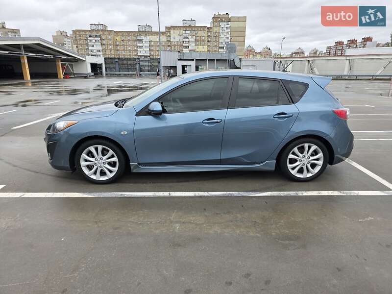 Хетчбек Mazda 3 2011 в Києві