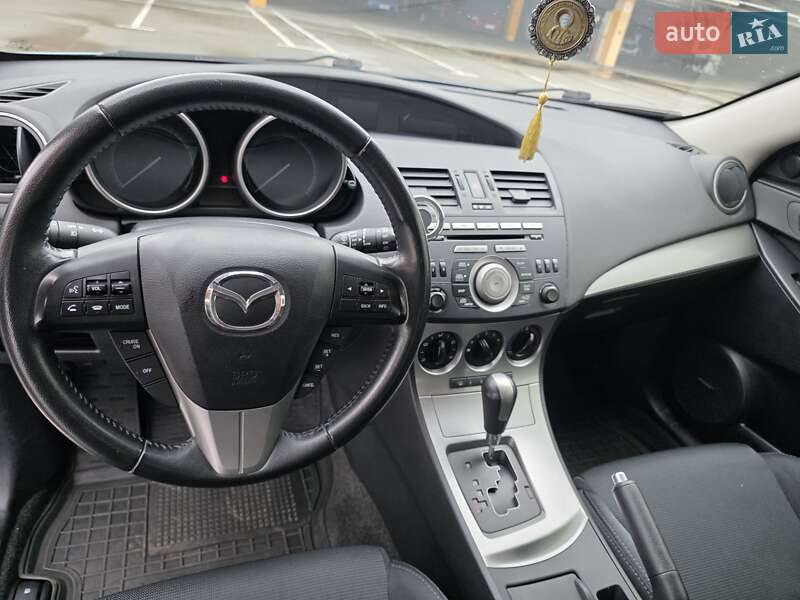 Хетчбек Mazda 3 2011 в Києві