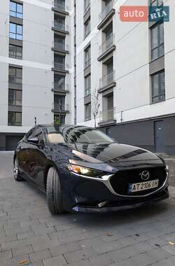 Седан Mazda 3 2019 в Ивано-Франковске