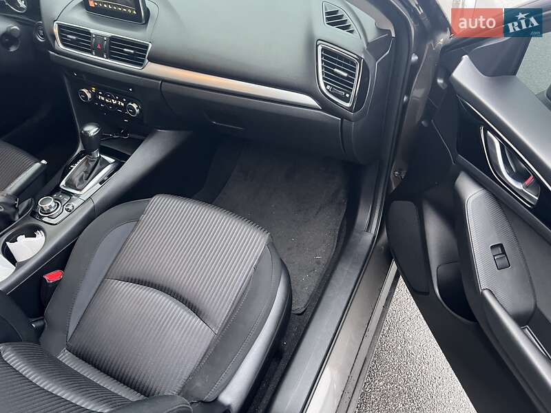Седан Mazda 3 2016 в Києві фото 25 Седан Mazda 3 2016 в Києві