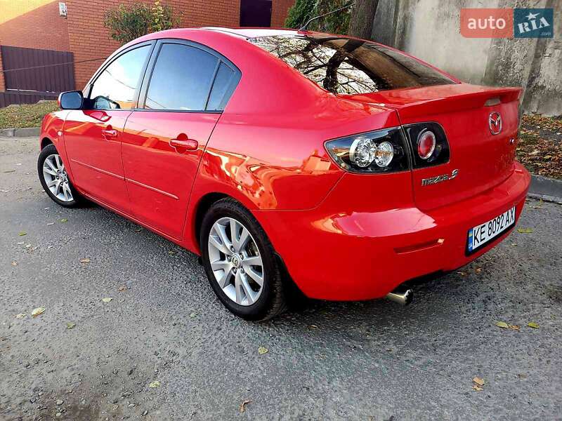 Седан Mazda 3 2007 в Днепре