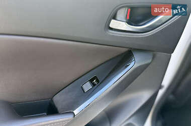 Седан Mazda 3 2017 в  фото 28 Седан Mazda 3 2017 в