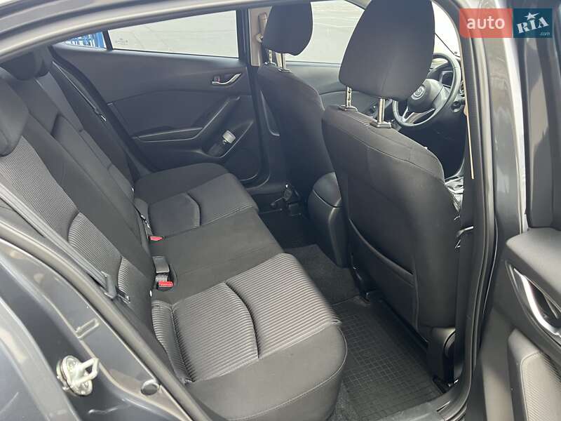 Седан Mazda 3 2016 в Киеве фото 15 Седан Mazda 3 2016 в Киеве