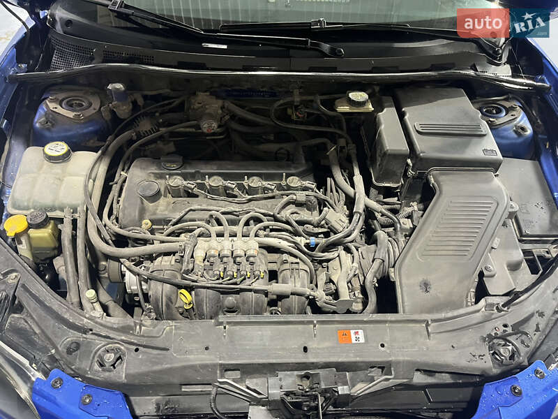 Седан Mazda 3 2005 в Каменском