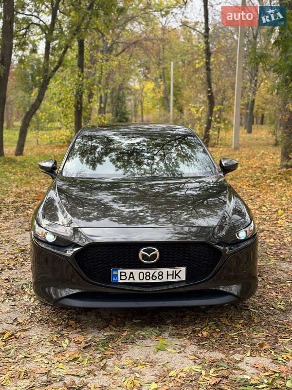 Хэтчбек Mazda 3 2021 в Кропивницком