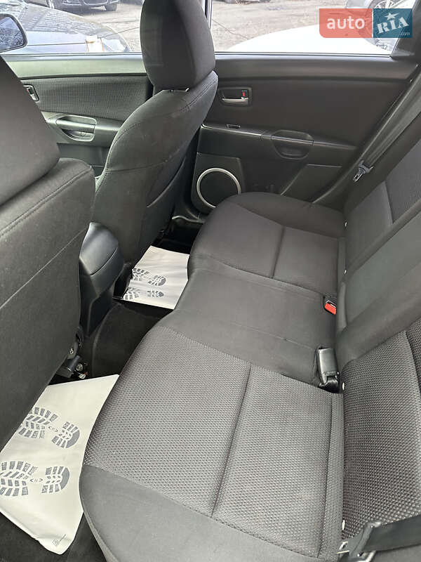 Хэтчбек Mazda 3 2007 в Киеве