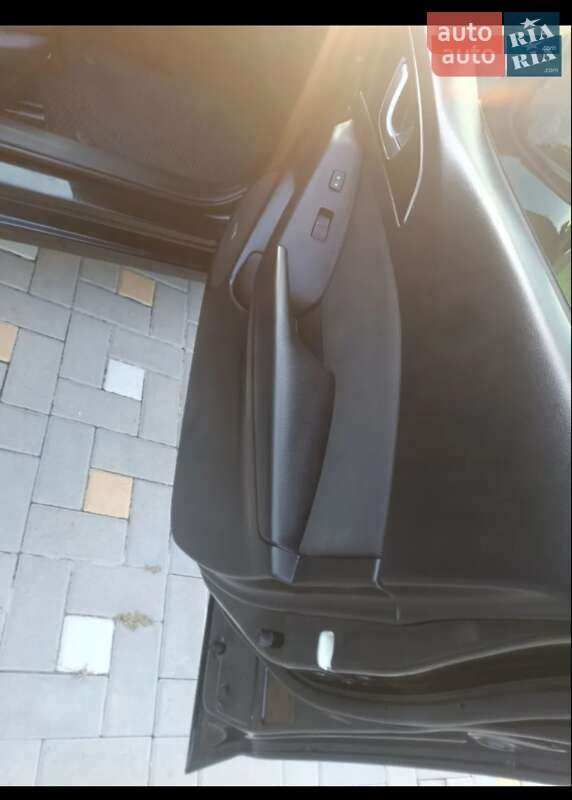 Седан Mazda 3 2015 в Києві фото 16 Седан Mazda 3 2015 в Києві