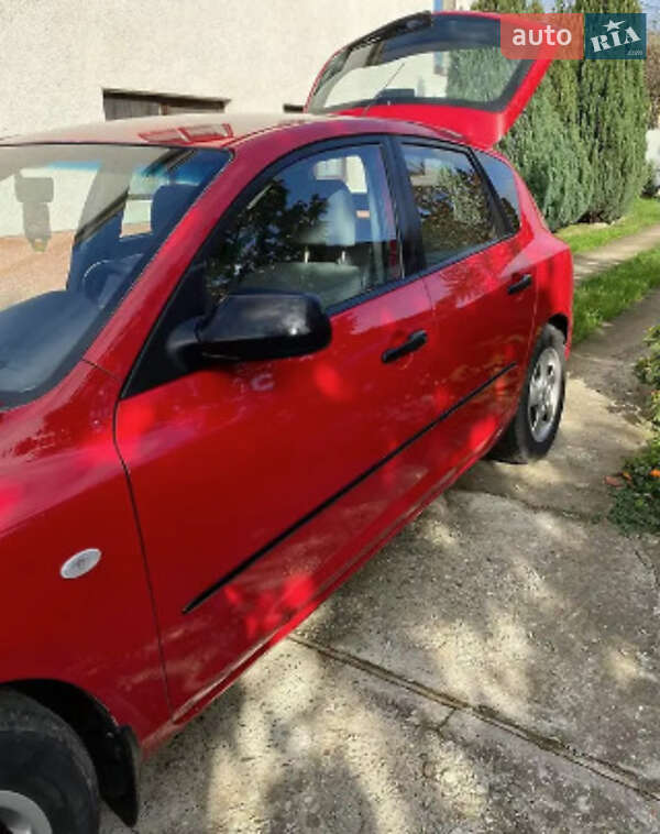 Хетчбек Mazda 3 2005 в Береговому