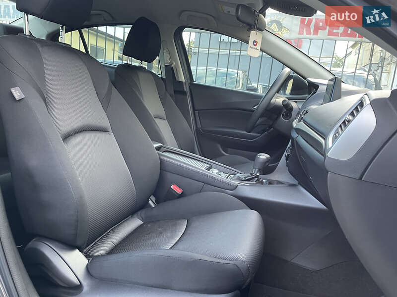 Седан Mazda 3 2018 в Миколаєві фото 10 Седан Mazda 3 2018 в Миколаєві