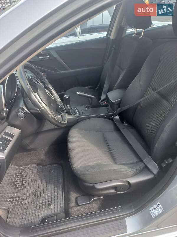 Седан Mazda 3 2011 в Ивано-Франковске фото 5 Седан Mazda 3 2011 в Ивано-Франковске